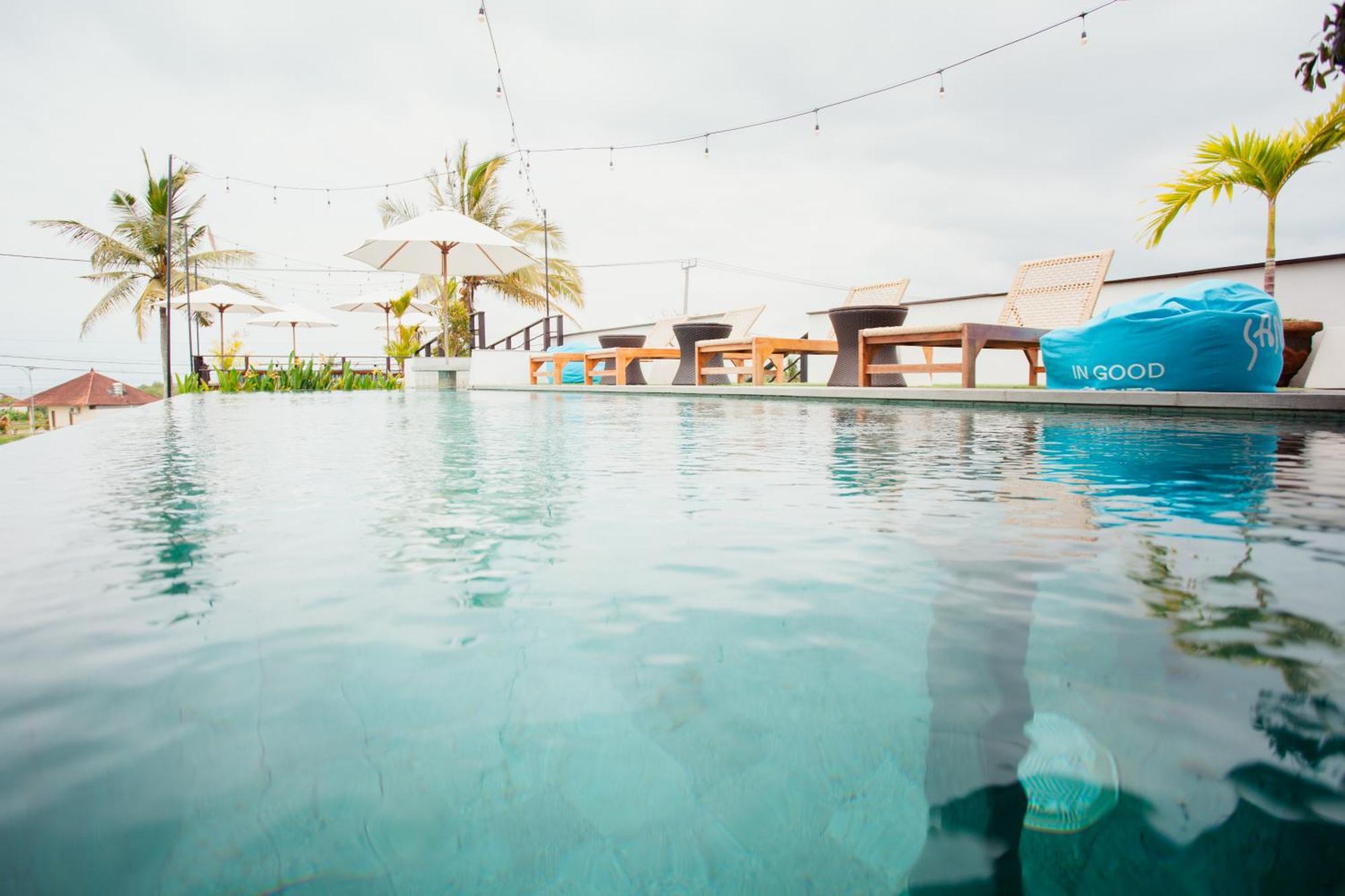 Swell Hotel, Pool Bar & Restaurant Tanah Lot Eksteriør billede